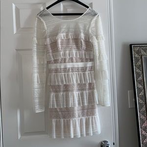 BCBG Beautiful White Lace Dress✨